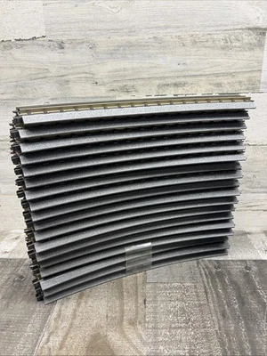 MTH Fast Track 18 curves O scale 3 rail 0-72 - Image 1 of 2