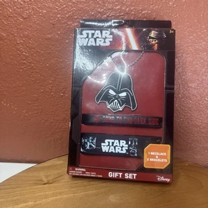 Star Wars Darth Vader Accessory Set Necklace and 2 Rubber Bracelets Dark Side - Picture 1 of 4