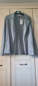 Blazer - Picture 1 of 2