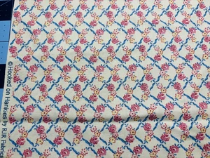 1 FQ 1930s 30s Repro Cotton Fabric Hooked on Hankies Roses Ribbons RJR - Picture 1 of 1