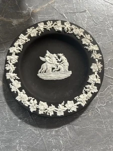 Wedgewood Black Jasperware 4.25” Trinket Dish Grapes  & Greek Pegasus  - Picture 1 of 5