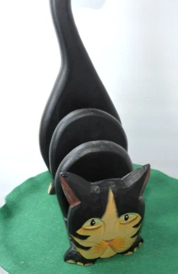 Wood cat letter holder or lid holder very folklorish black and tan - Image 1 of 4