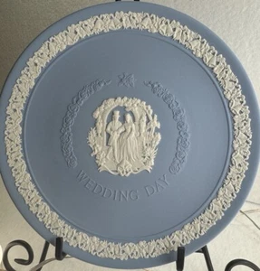 Wedgwood England blau weiß Sammelteller, Hochzeitstag, Braut Bräutigam 8 1/2 Zoll - Bild 1 von 11