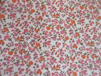 Estampado de flores de lavanda rosa naranja sarga de algodón vintage en crema 43" x 18" Foto 1 de 3