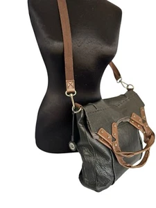 Borsa a tracolla The Sak Foldover in pelle nera di ciottoli nuova boho - Foto 1 di 10