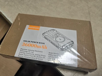 GOODAaa 移动电源 无线充电器 36000mAh 内置 4 电缆 6 输出 15... — 第 1/3 张图片