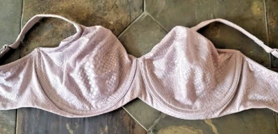 Sujetador con aros 40DD Bali Beauty suavizante espalda cobertura completa B547 Foto 1 de 4