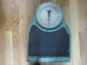 Hanson Vintage green floor scale. 250 capacity. - Picture 1 of 6