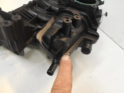 06-08 Colector de admisión Audi A3 A4 2.0T 06F133201N Foto 1 de 4