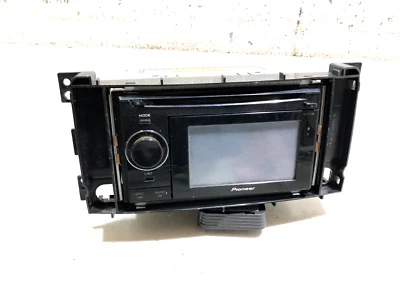 SMART FORTWO 2009 451 FRONT RADIO HEAD UNIT DISPLAY SCREEN Pioneer  /2007-14 - Image 1 of 4