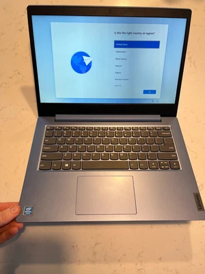 Usado Lenovo IdeaPad 1 Windows 11 Pentium Silver 4 GB RAM 128 GB SSD Foto 1 de 4