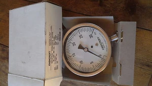 Medidor de presión Ashcroft 35-1009-SW-04L-30#-XLJSG 3-1/2"" 0-30 PSI 1/2"" inferior - Imagen 1 de 2