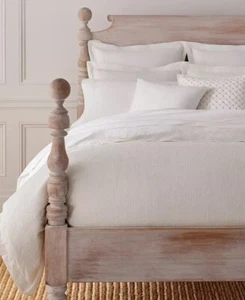 RALPH LAUREN SASCHA FULL QUEEN COMFORTER SET WHITE MEDALLIONS SHAMS TEXTURED - Picture 1 of 2