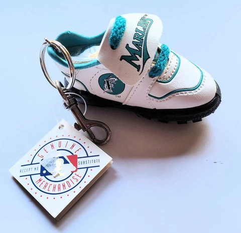 MLB Official Florida Marlins Cleat/Shoe Key Chain NEW Vintage 1992 Cover