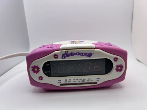 Girl Power pink vintage working alarm clock AM/FM radio, time, snooze  GP808 Cover