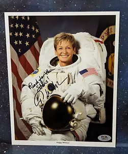 Autógrafo Peggy Whitson ADN PSA Litografía Oficial Firmada de la NASA - Imagen 1 de 3