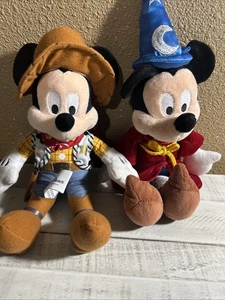 2 Disney Plüsch Mickey Mouse Zauberer 13 "Woody 12" aus Disney World - Bild 1 von 17