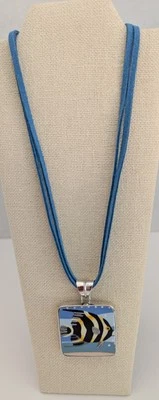 Colgante/Collar PEZ ÁNGEL Joyería China Roto Rodio Foto 1 de 4