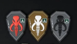 Juego de 3 piezas BOUNTY HUNTER Boba Fett Mandalorian Bantha calavera Star Wars gancho parche - Imagen 1 de 4