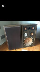 Sonic Vintage speakers made by Pioneer