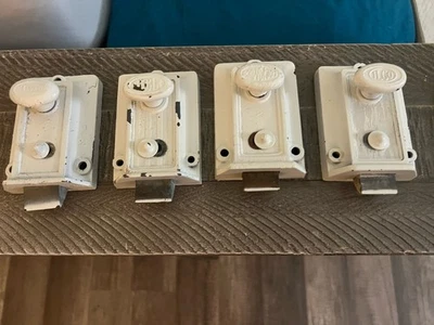 4 винтажных ночных защелки, 4 ободных замка, антикварные ночные замки - Изображение 1 из 4