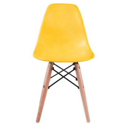 Silla moderna para niños pequeños con patas de madera natural Eiffel Foto 1 de 4