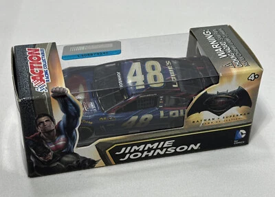 Jimmie Johnson #48 Lowe's Superman 2016 SS NASCAR C486865L4JJ - escala 1:64 Foto 1 de 4