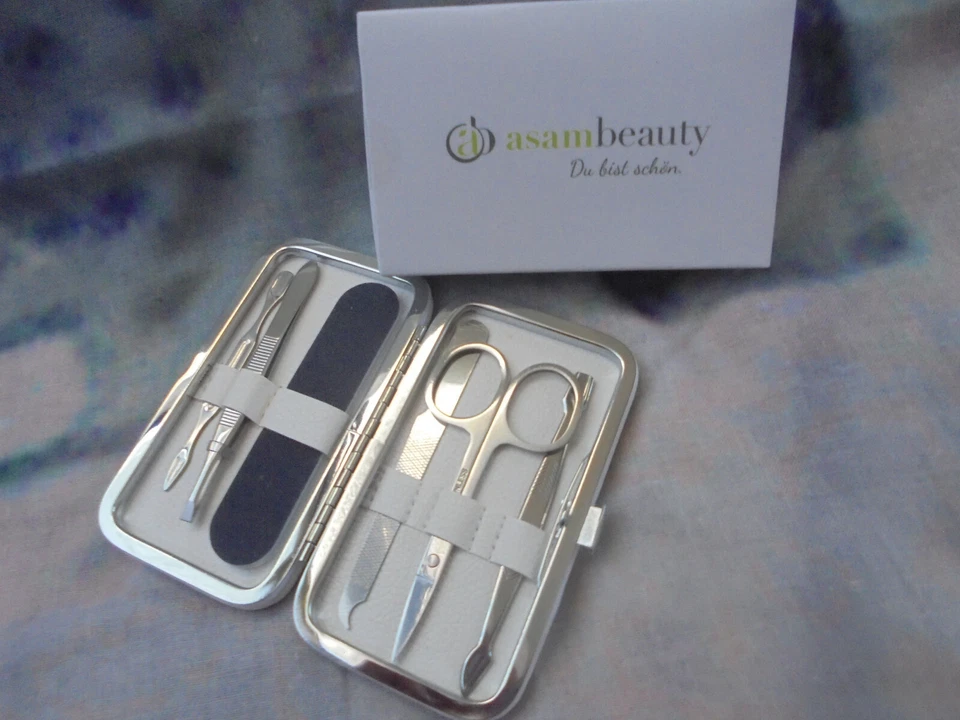 asambeauty 6 teiliges Nagelpflege Set Maniküre Pediküre Etui Weiß Hartbox neu - Bild 1 von 4
