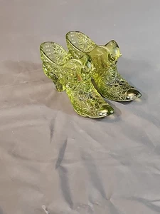 Vintage Fenton Glas Schuh Nagel Katzenkopf grün unbeschriftet 2 Stück  - Bild 1 von 6