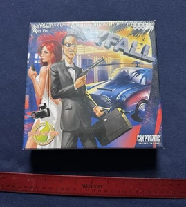 2015 CRYPTOZOIC Entertainment * SPYFALL * BOARDGAME NEW IN BOX SEALED - Picture 1 of 2