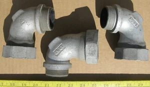 (3) 1 1/2" 90 Grad flüssigkeitsdichter Verbinder Winkel Temperguss Arlington? - Bild 1 von 7