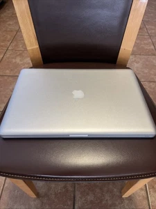 Apple Macbook Pro 17"  2.2 Ghz Core i7 Early 2011 A1297 - For Parts/amdratheonhd - Afbeelding 1 van 13