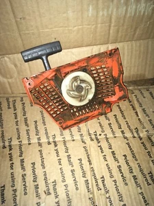 Husqvarna 350 Rückstoßdeckel - Bild 1 von 2