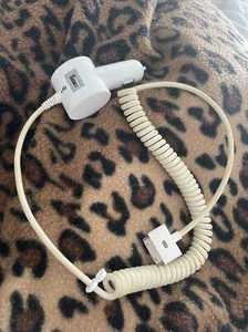 iPad Car Charger - Photo 1 sur 5