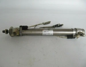 SMC Pneumatic Cylinder with Flow Controls & 2x D-C73 Sensors CDM2B25-175A - Picture 1 of 11
