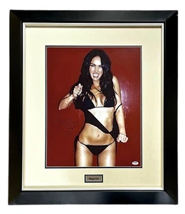 MEGAN FOX Signed Autographed 16" x 20" PHOTO FRAMED PSA/DNA CERTIFIED AUTHENTIC - Picture 1 of 9