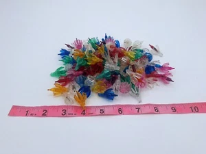 Vintage mehrfarbige Kunststoff Weihnachtsbeleuchtung Abdeckungen Retro verschiedene Stile Farben - Bild 1 von 7