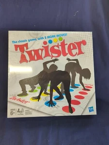 2012 Hasbro Twister Game Factory sealed - Picture 1 of 7