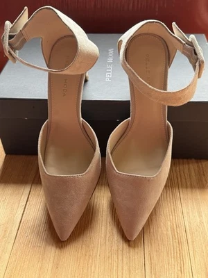 Pelle Moda  Pointy Toe Ankle Strap Pump In gray, Size 6.5 - Image 1 of 4