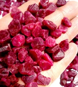 NATURAL RED ROUGH RUBY GEMSTONE EARTH MINED LOT - Picture 1 of 3