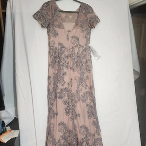 JS COLLECTIONS Short Sleeve Soutache Embroidered Gown (size 6) - Picture 1 of 11