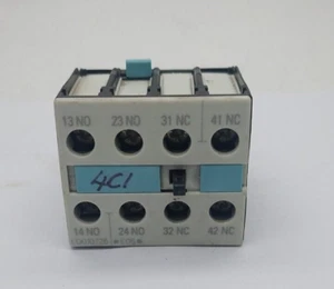 Siemens Contactor Auxiliary Contact Block 3RH1921-FA22 E05 10A 2N/O 2N/C - Picture 1 of 8
