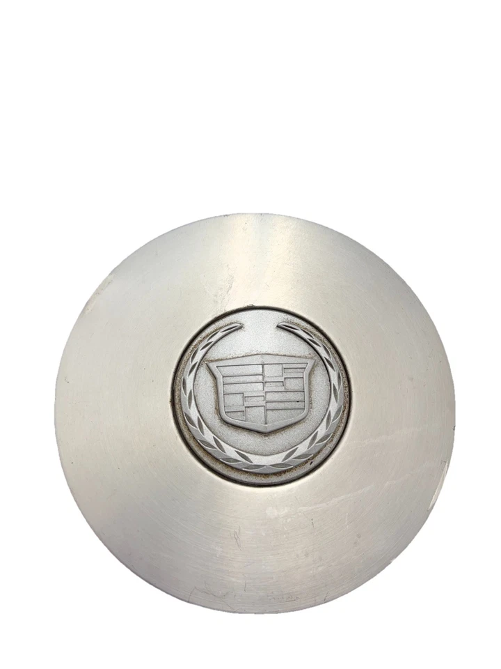 Оригинальный центральный колпак колеса для Cadillac Deville 2006-11 Cadillac DTS 9594600 2000-2005 годов выпуска - Изображение 1 из 4