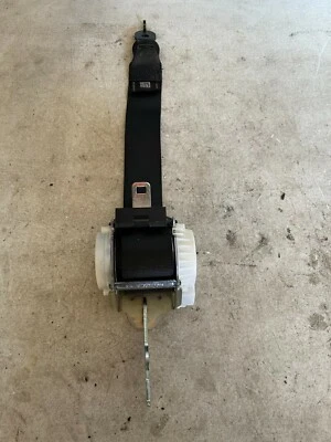 CINTURÓN DE SEGURIDAD TRASERO IZQUIERDO O DERECHO BMW 528I 535I 550I F10 OEM 11-15 RETRACTOR NEGRO Foto 1 de 2