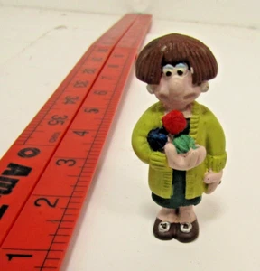 Wallace & Gromit The Wrong Trousers Wendolene 90s Mini Figure Toy 2.5" - Picture 1 of 5