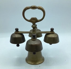 Campanas de 5 tazas vintage de latón para altar de comunión de iglesia católica - Imagen 1 de 4