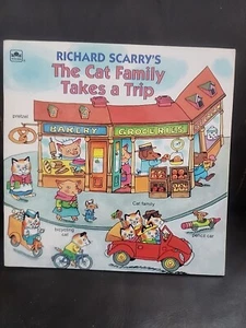 Richard Scarry's Book - The Cat Family Takes a Trip - Picture 1 of 4