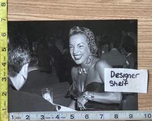 Libro de fotografía de escena de fiesta de actriz Carmen Miranda - Imagen 1 de 1