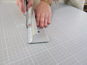 Schneidelineal, Sicherheitslineal, Profilineal mit Größen von 55-305cm Länge! - Bild 1 von 1
