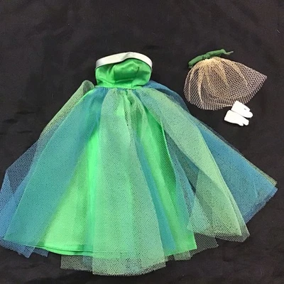 Barbie doll vintage dress- green - Image 1 of 4